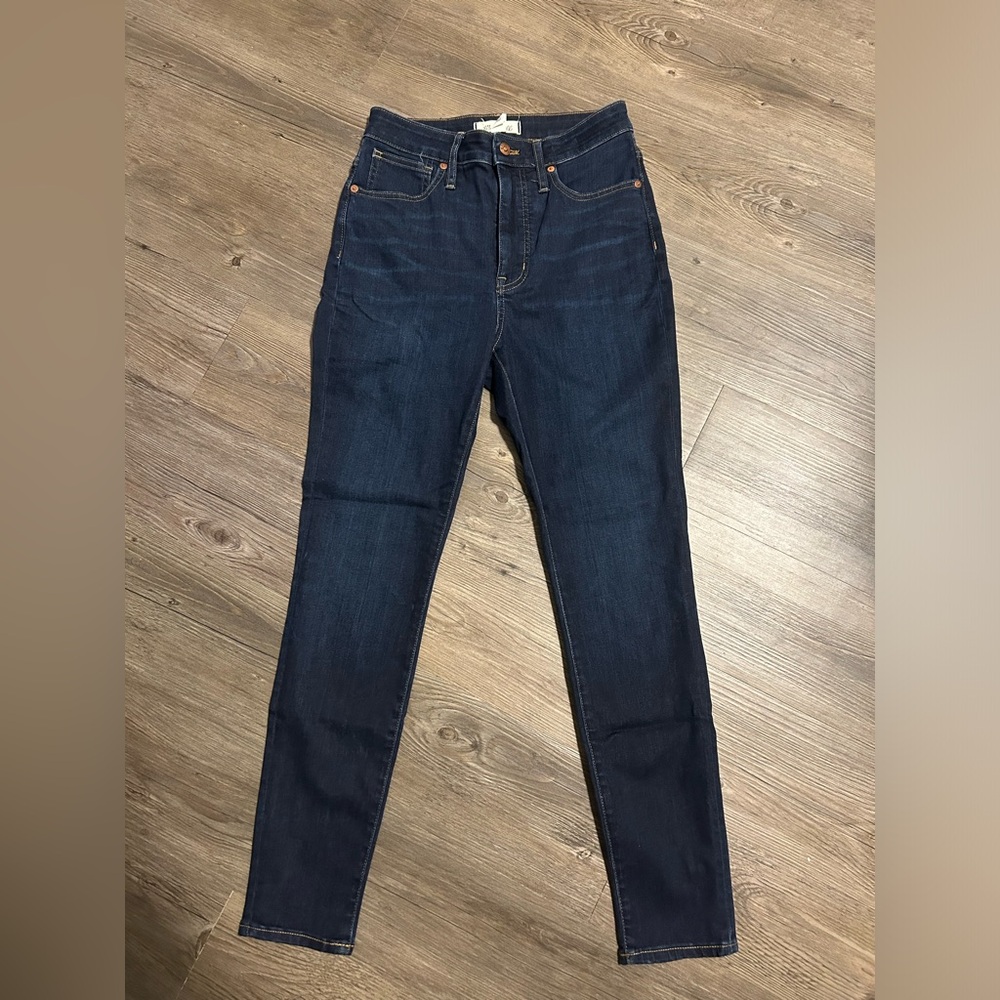 SUPER CUTE Madewell Curvy high rise jeans